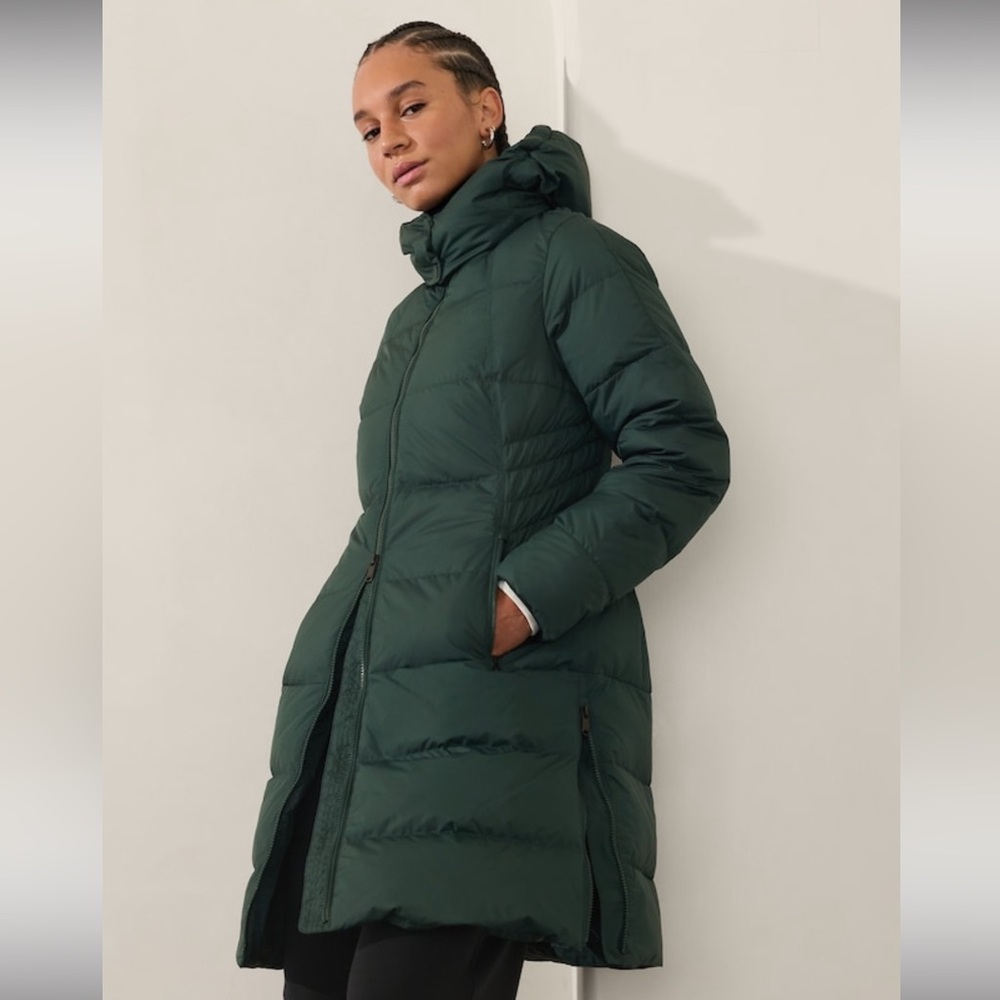 Athleta Downtown Puffer Parka // Cypress Green